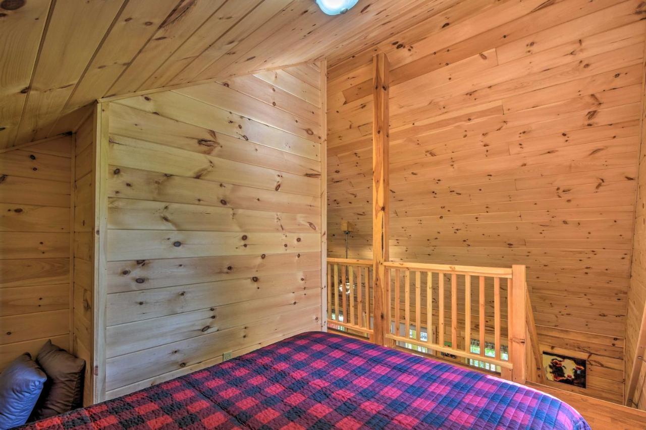 Murphy Cabin With Spacious Deck And Forest Views! المظهر الخارجي الصورة